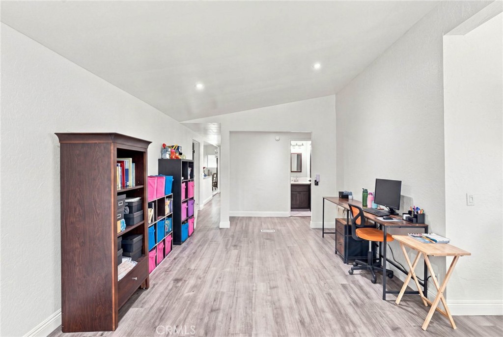 3050 W Ball 200 Property Photo 8