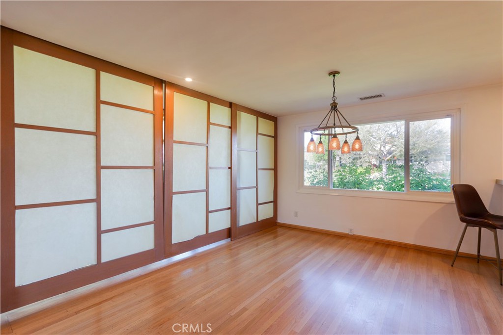 501 E Sunny Hills Road Property Photo 13