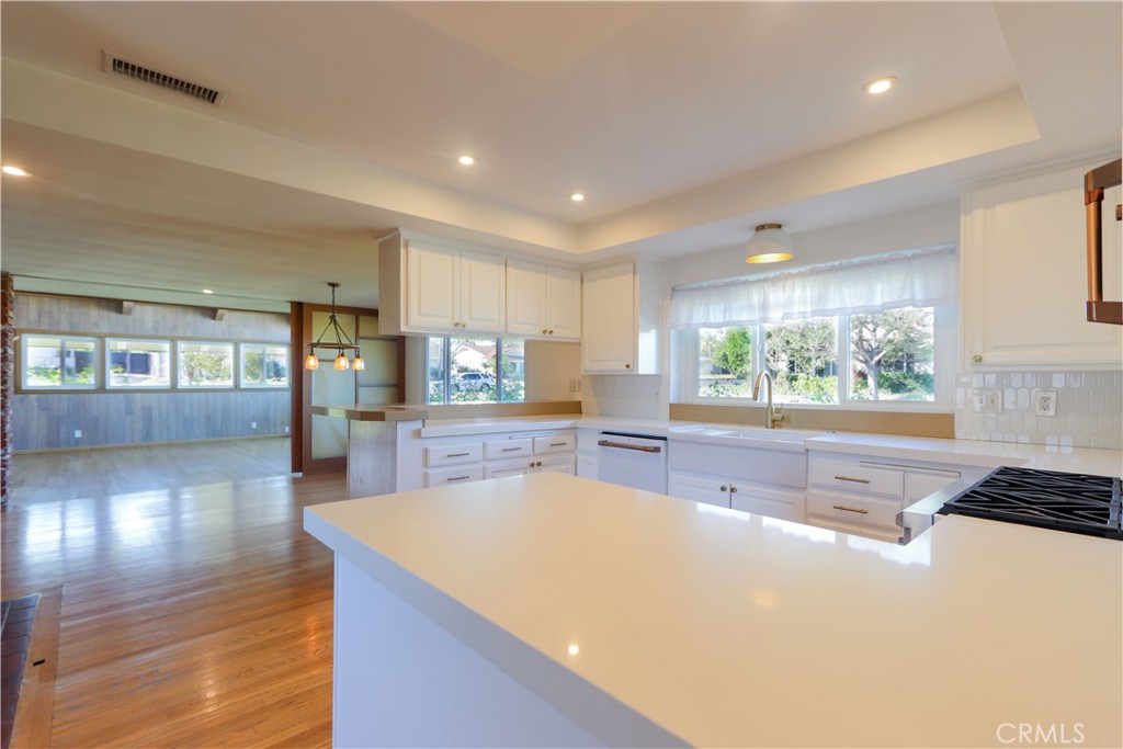 501 E Sunny Hills Road Property Photo 21