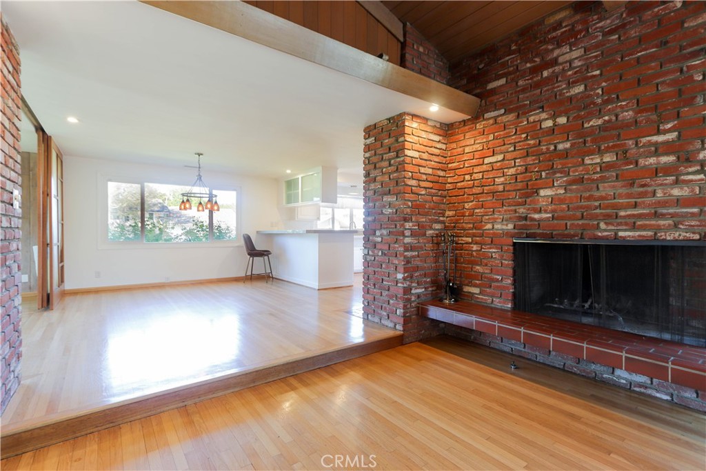 501 E Sunny Hills Road Property Photo 26