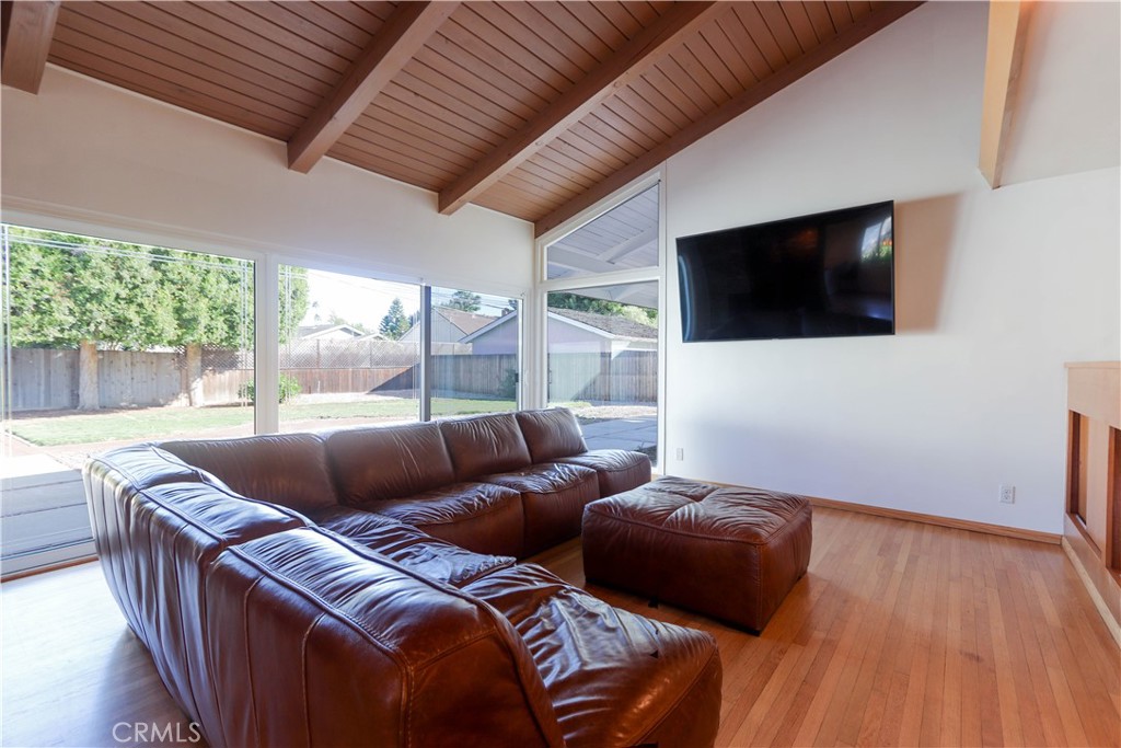 501 E Sunny Hills Road Property Photo 28