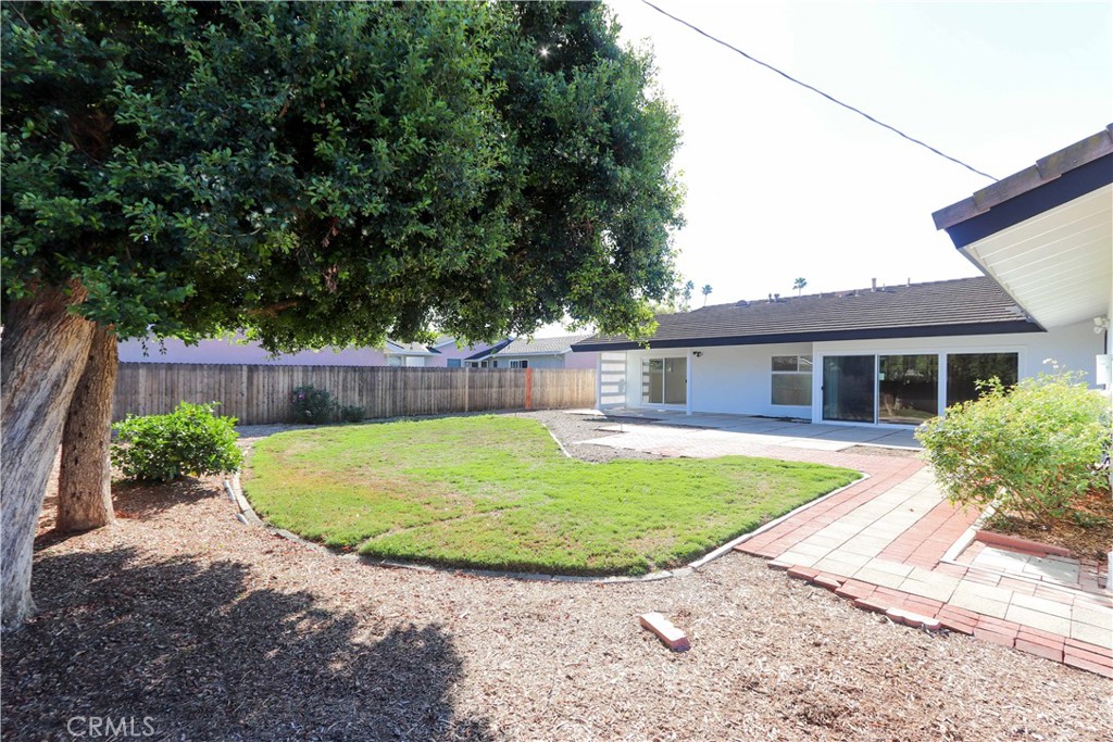 501 E Sunny Hills Road Property Photo 48