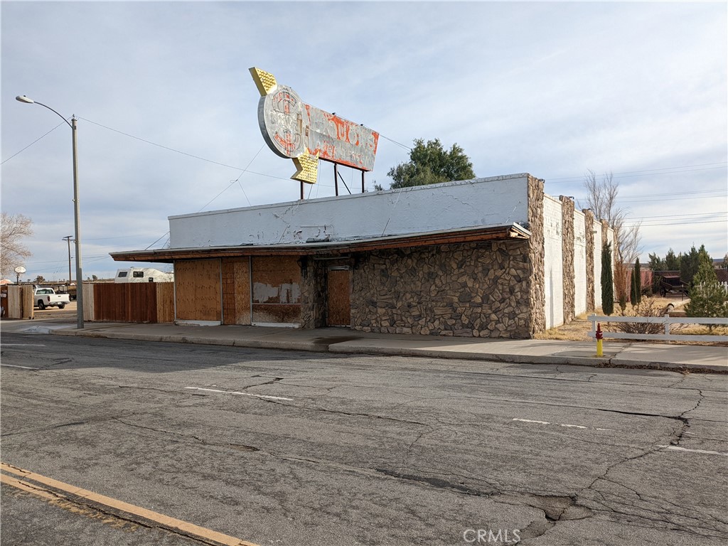 27190 20 Mule Team Road Property Photo 1