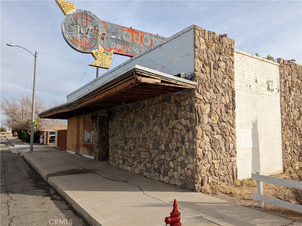 27190 20 Mule Team Road Property Photo 2