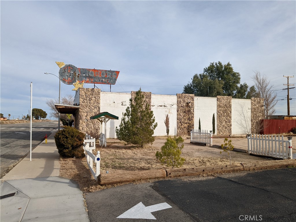 27190 20 Mule Team Road Property Photo 11