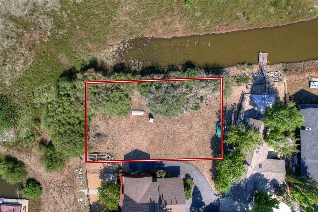 39483 North Shore Drive Property Photo 13