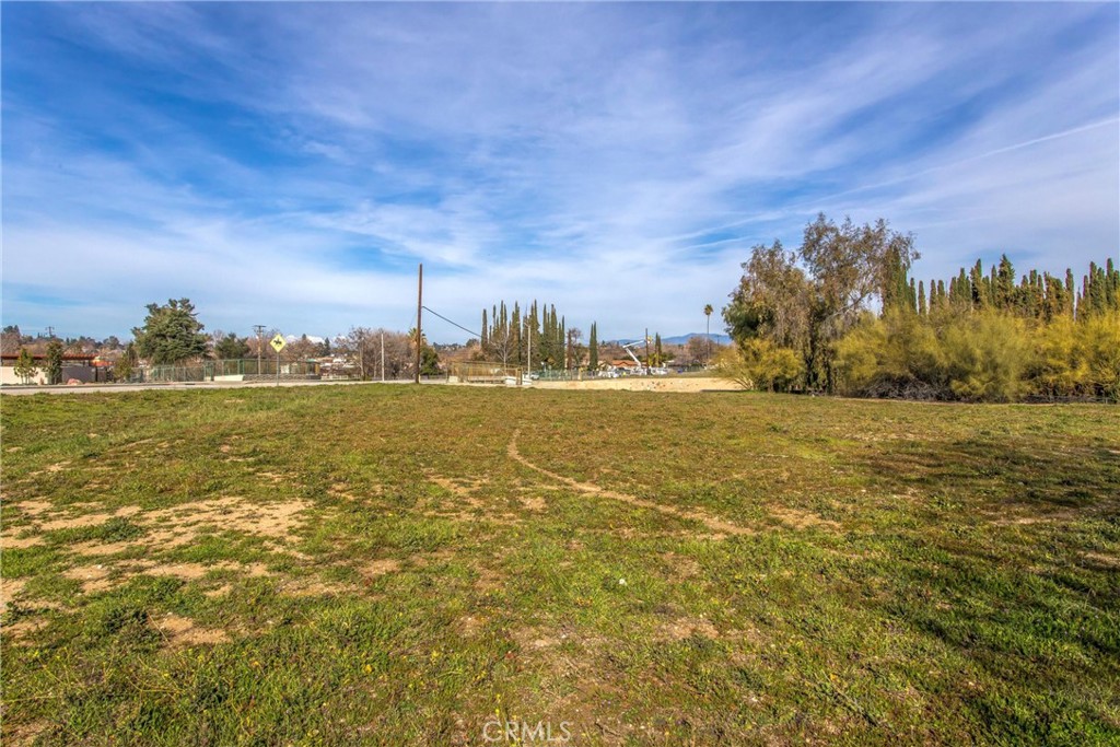 12915 14th Street Property Photo 7
