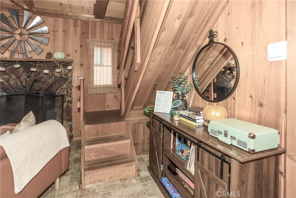 742 Wabash Lane Property Photo 15