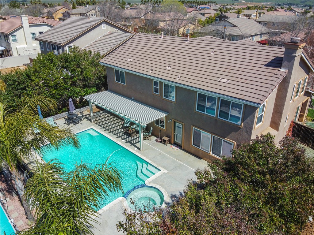 1051 Sunburst Drive Property Photo 4