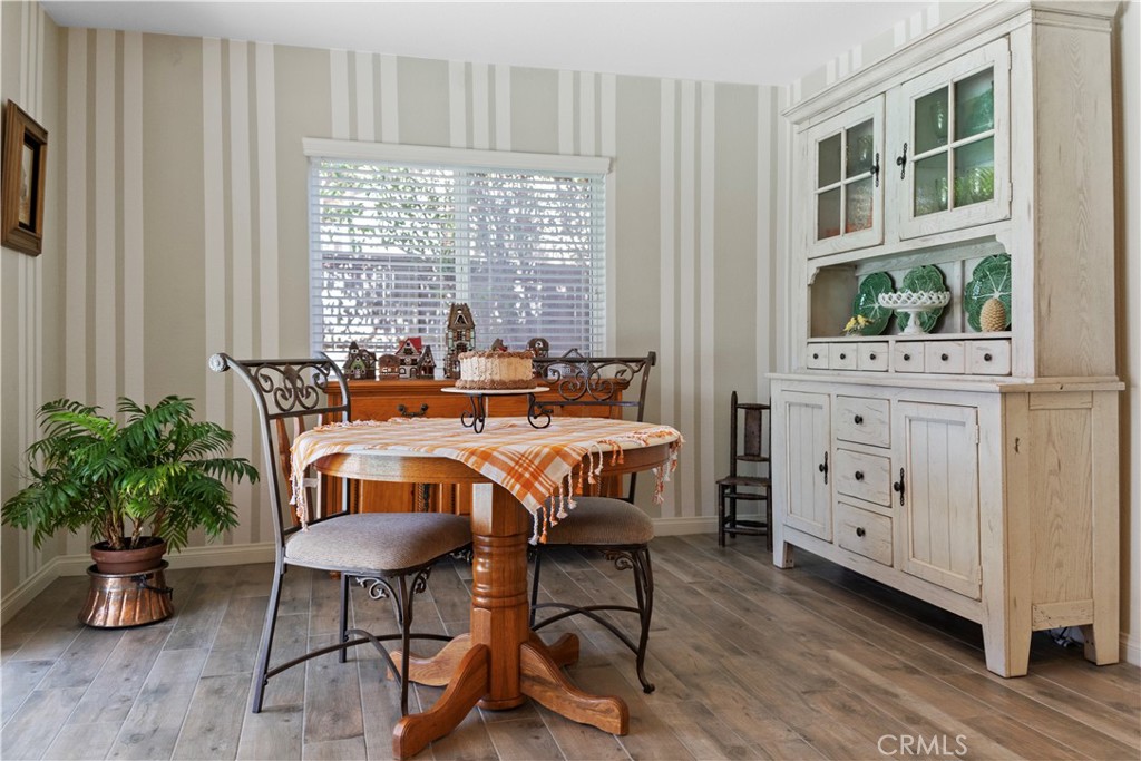 1051 Sunburst Drive Property Photo 8