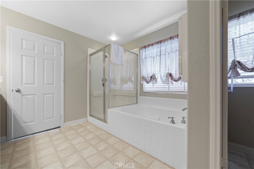 1051 Sunburst Drive Property Photo 25