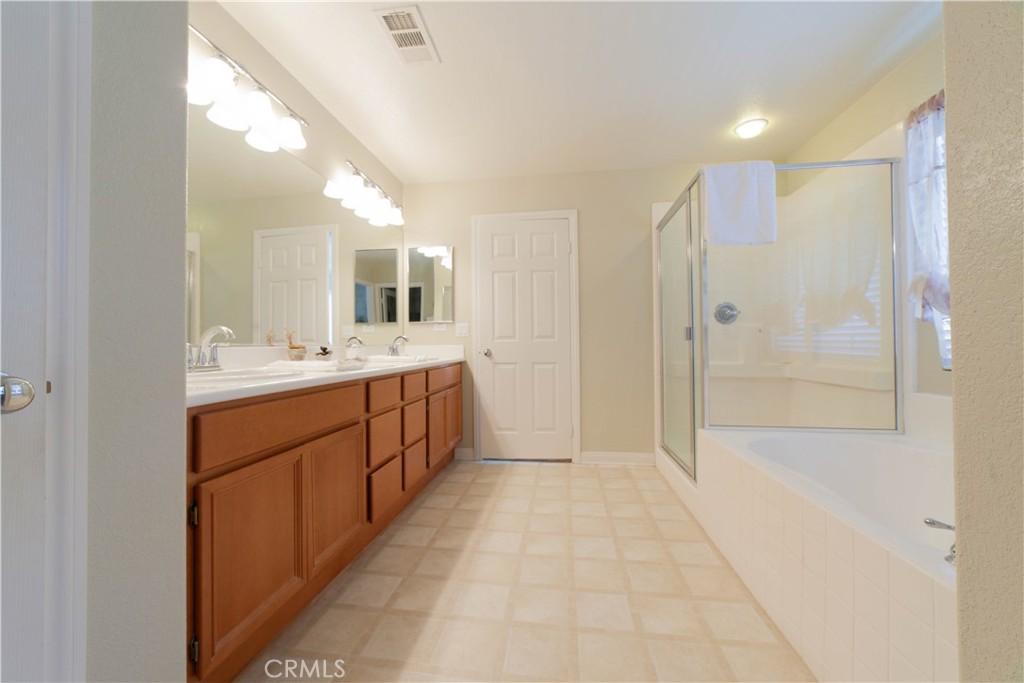 1051 Sunburst Drive Property Photo 27