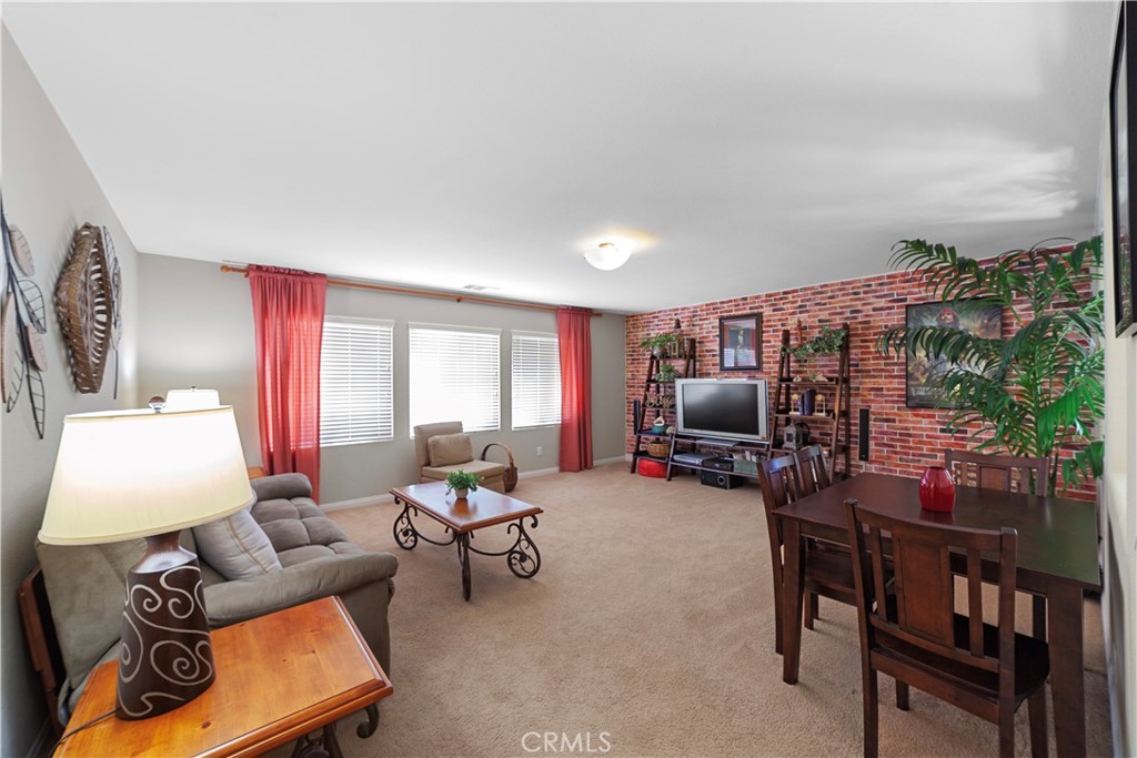1051 Sunburst Drive Property Photo 28
