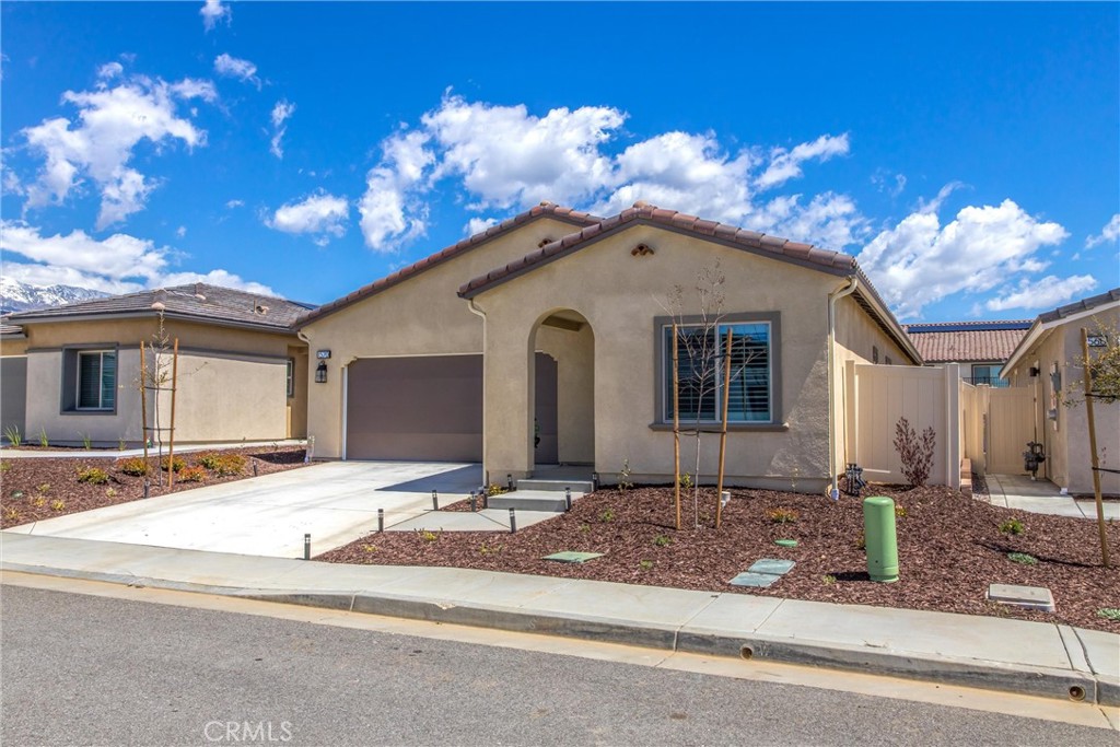 1570 Lismore Lane Property Photo 3
