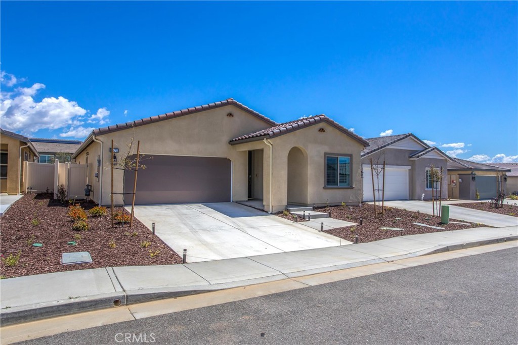1570 Lismore Lane Property Photo 4