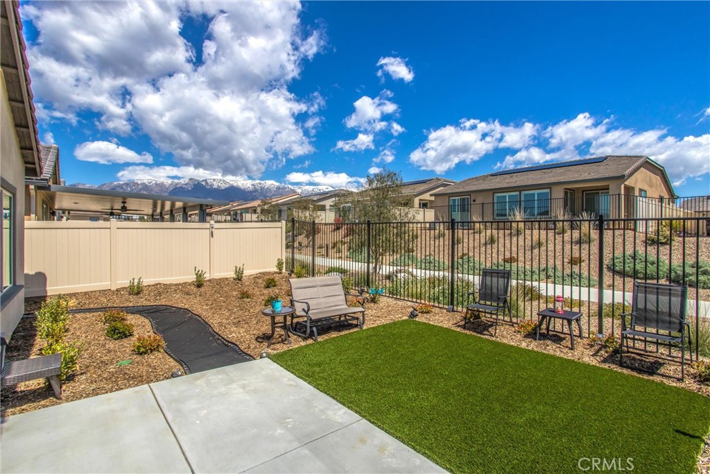 1570 Lismore Lane Property Photo 28