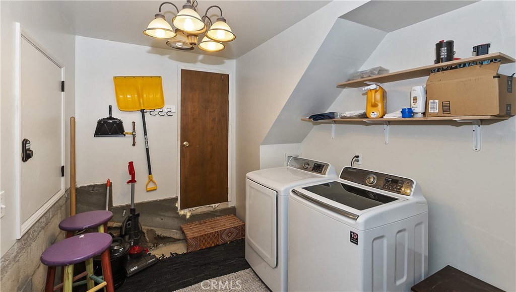 28410 Larchmont Lane Property Photo 34