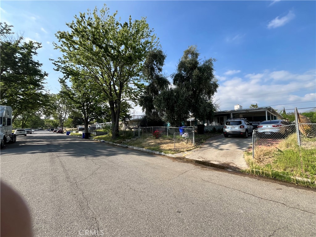 6735 Merito Avenue Property Photo 1