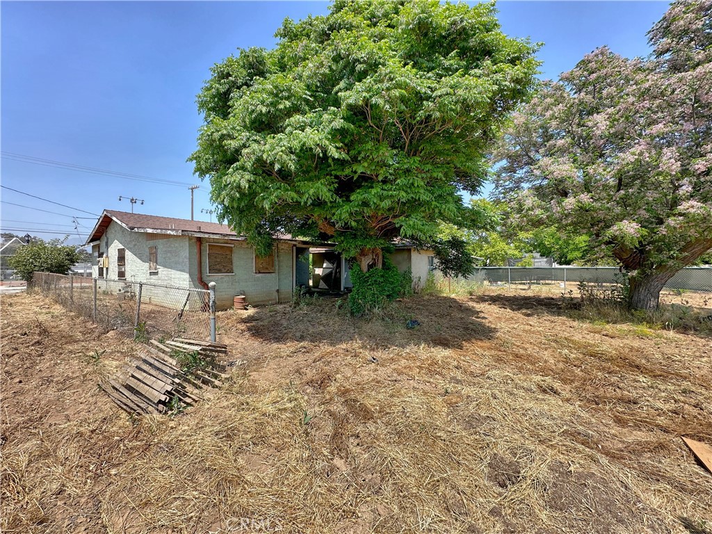 395 W 4th Street Property Photo 7