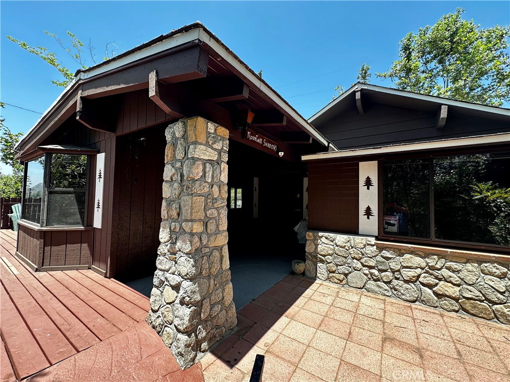 Mountain Home Village Real Estate Listings Main Image