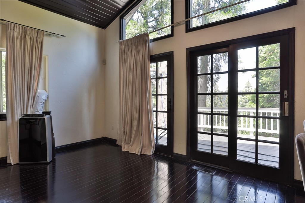 24048 Altdorf Drive Property Photo 14