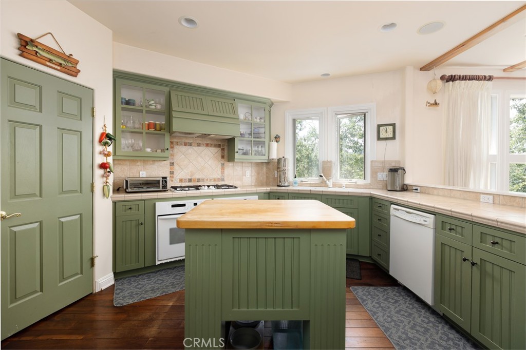 28966 North Shore Road Property Photo 6