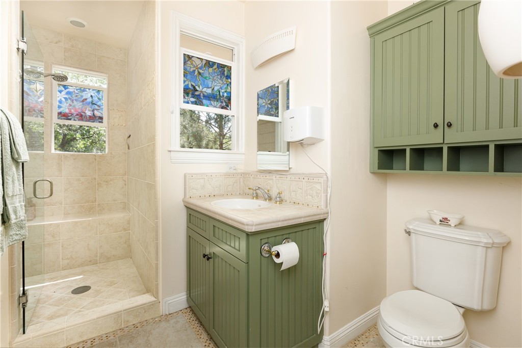 28966 North Shore Road Property Photo 10