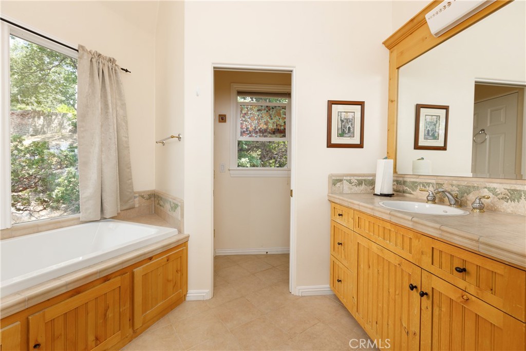28966 North Shore Road Property Photo 14
