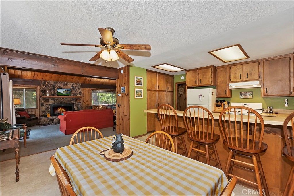 744 Bergschrund Drive Property Photo 12