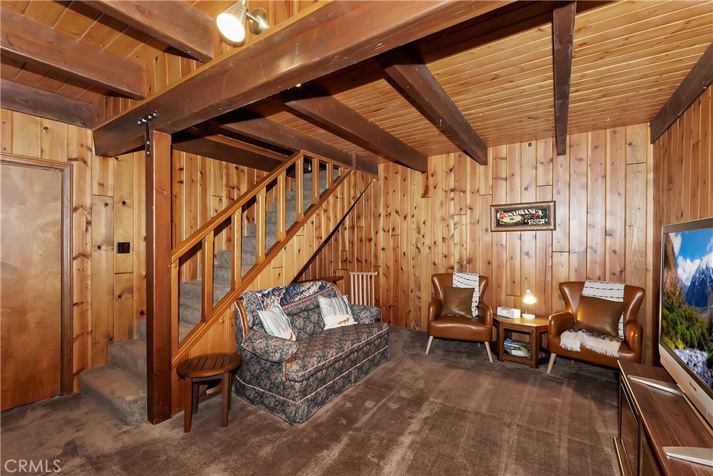 744 Bergschrund Drive Property Photo 24