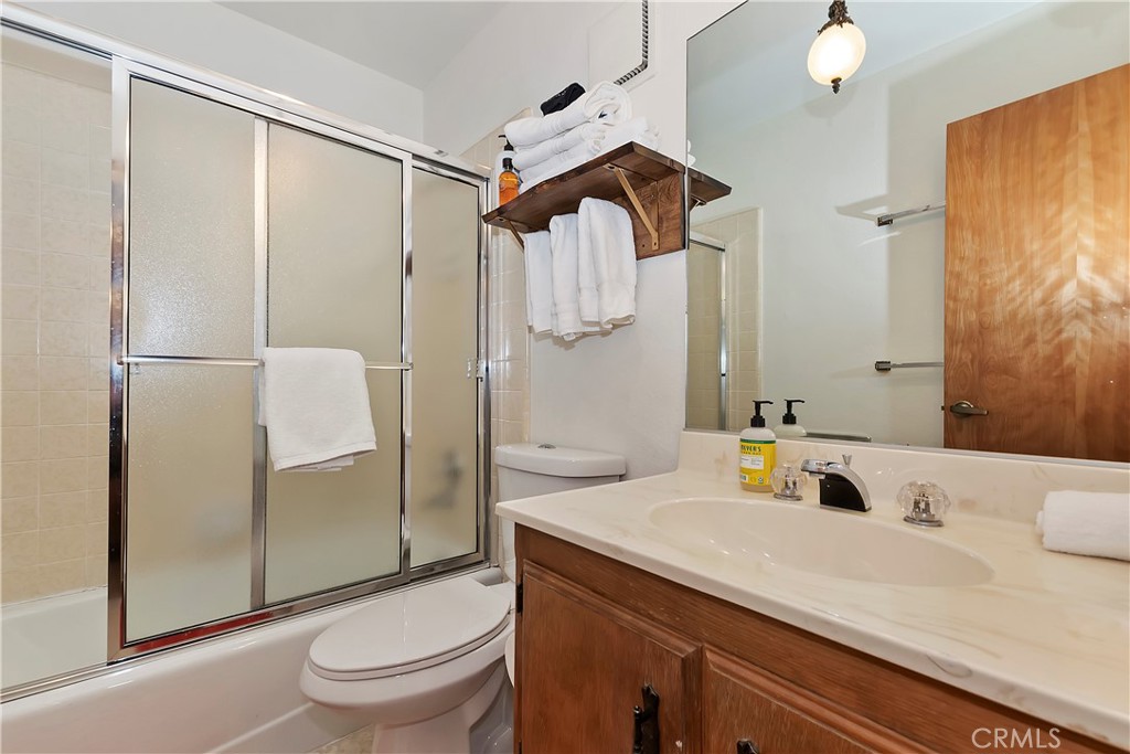 744 Bergschrund Drive Property Photo 28