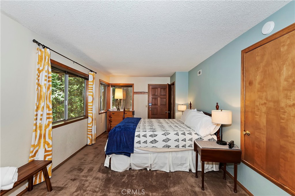 744 Bergschrund Drive Property Photo 36