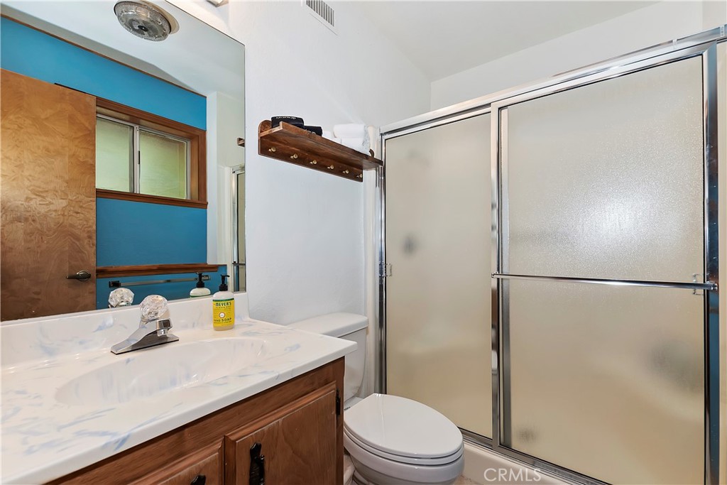 744 Bergschrund Drive Property Photo 37