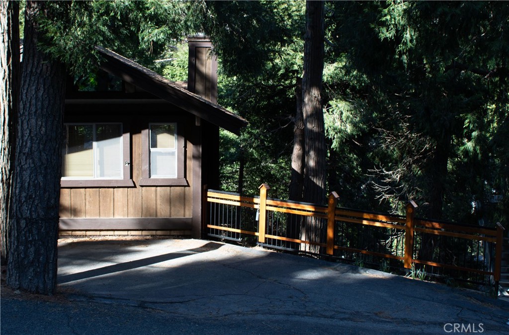 744 Bergschrund Drive Property Photo 48