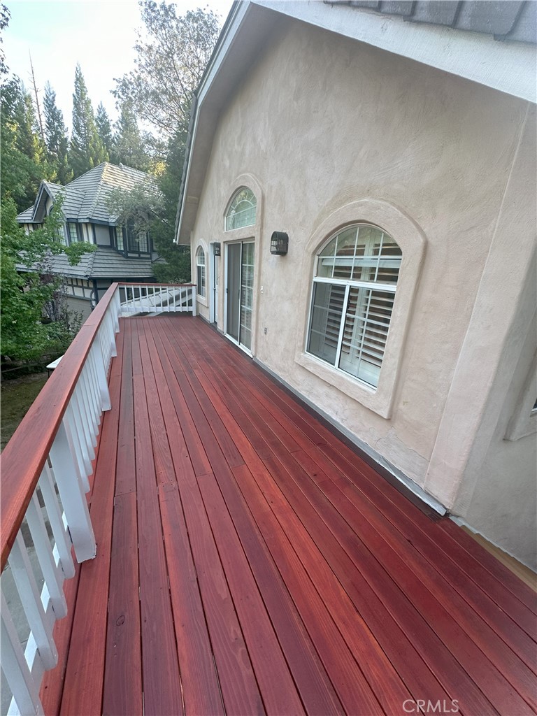 27442 Meadow Bay Drive Property Photo 8