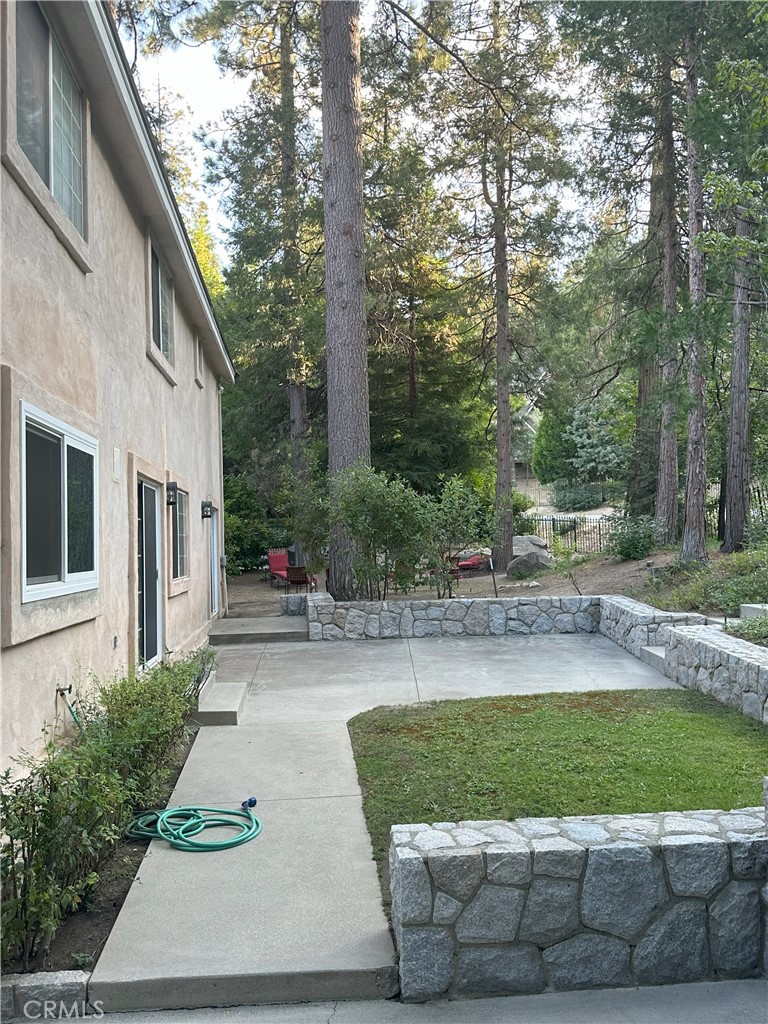 27442 Meadow Bay Drive Property Photo 11