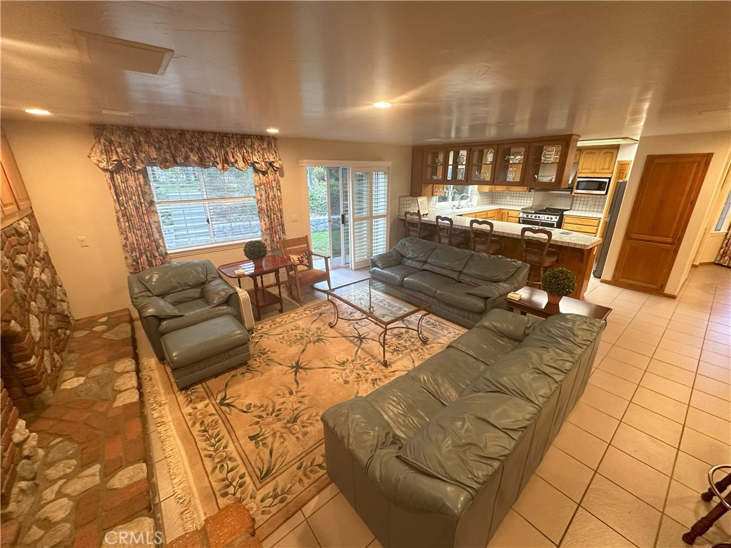 27442 Meadow Bay Drive Property Photo 16