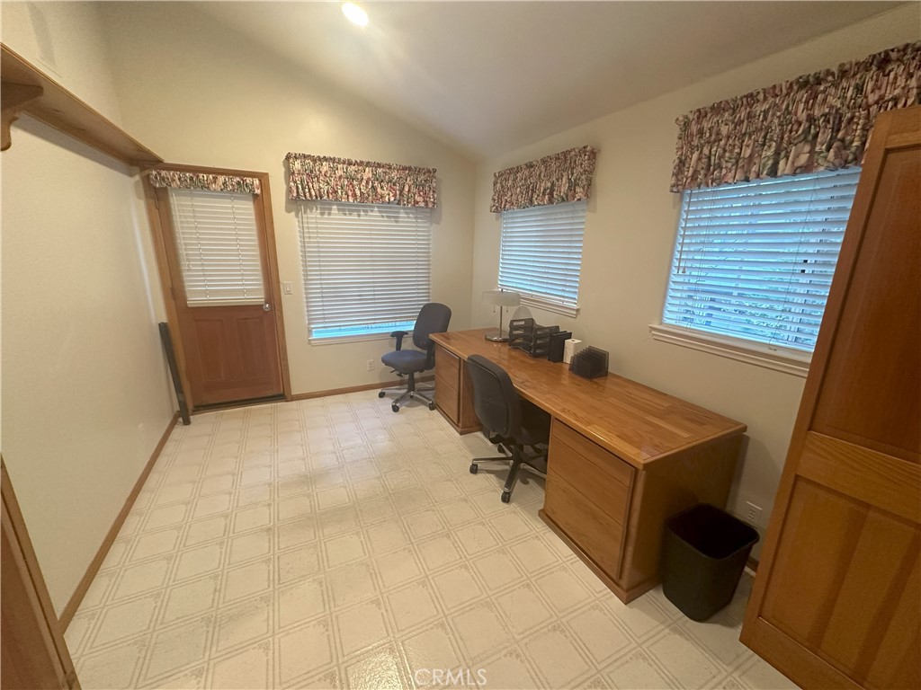 27442 Meadow Bay Drive Property Photo 31