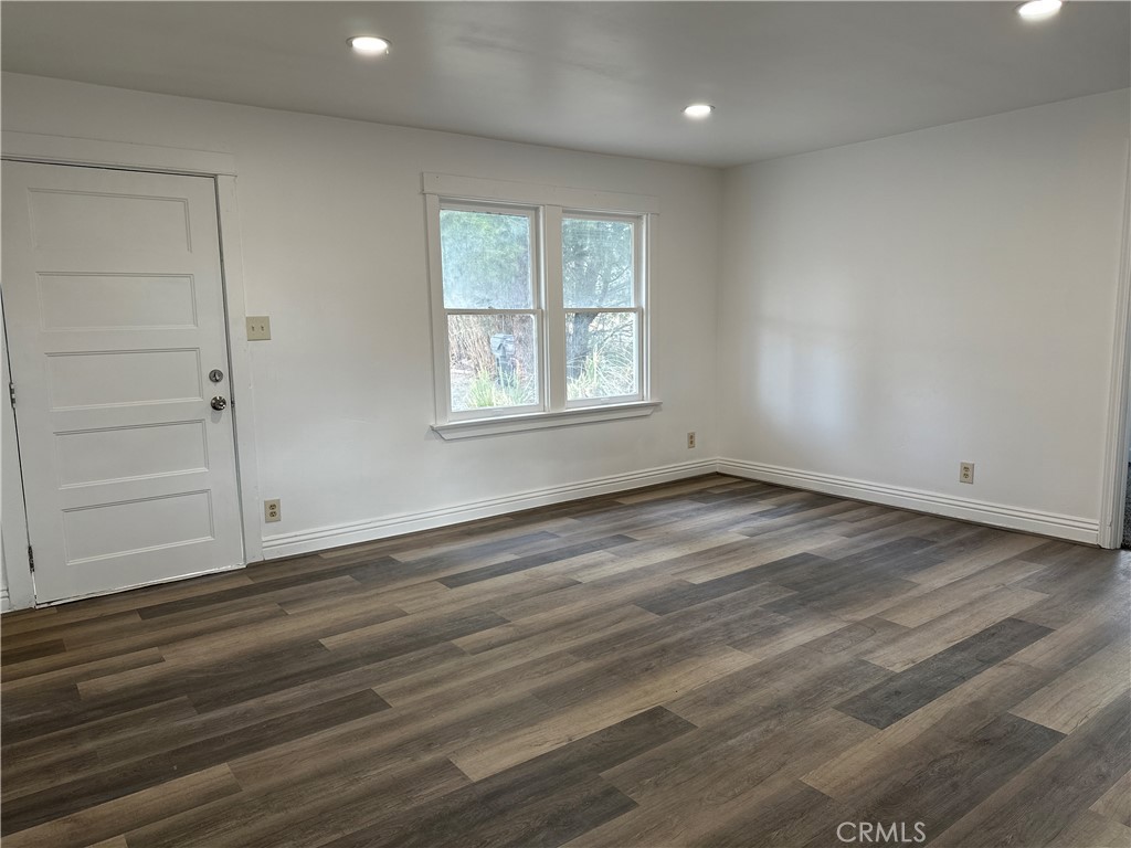 1574 W Lincoln Street W Property Photo 5
