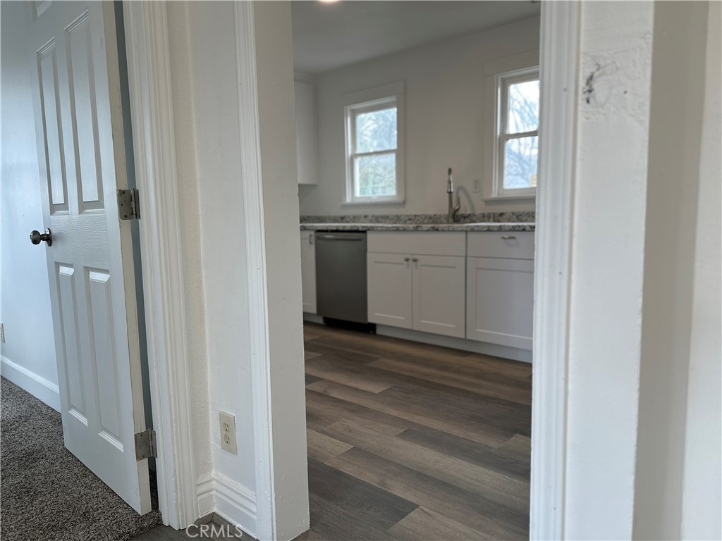 1574 W Lincoln Street W Property Photo 9