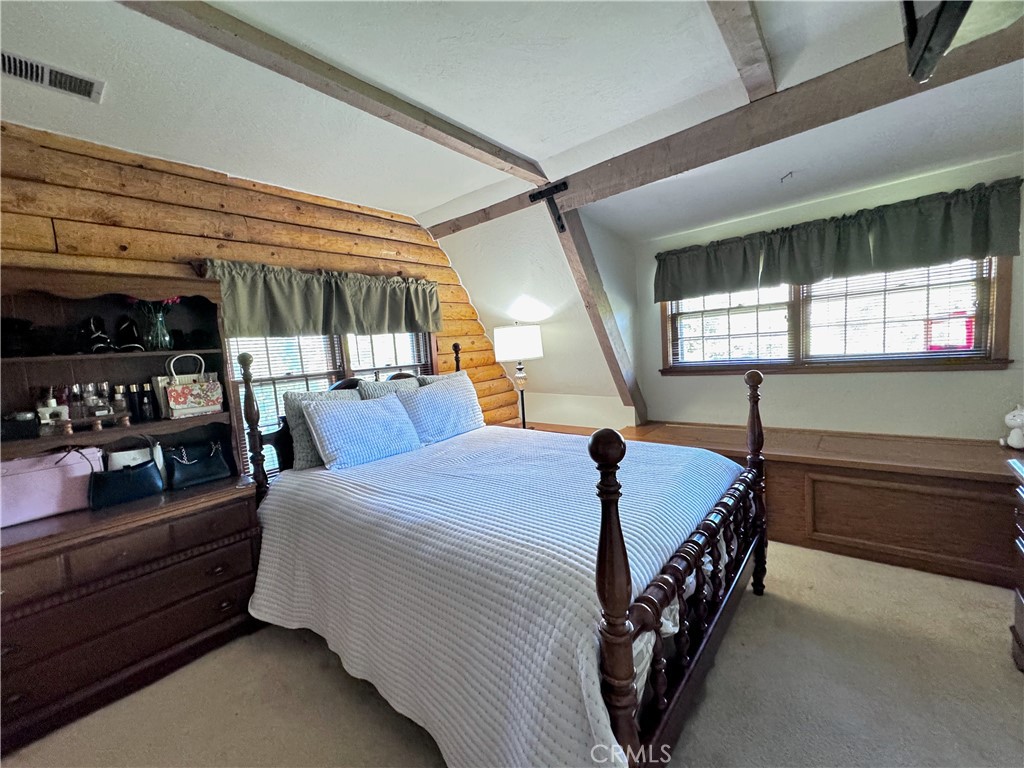 1070 Jungfrau Drive Property Photo 19