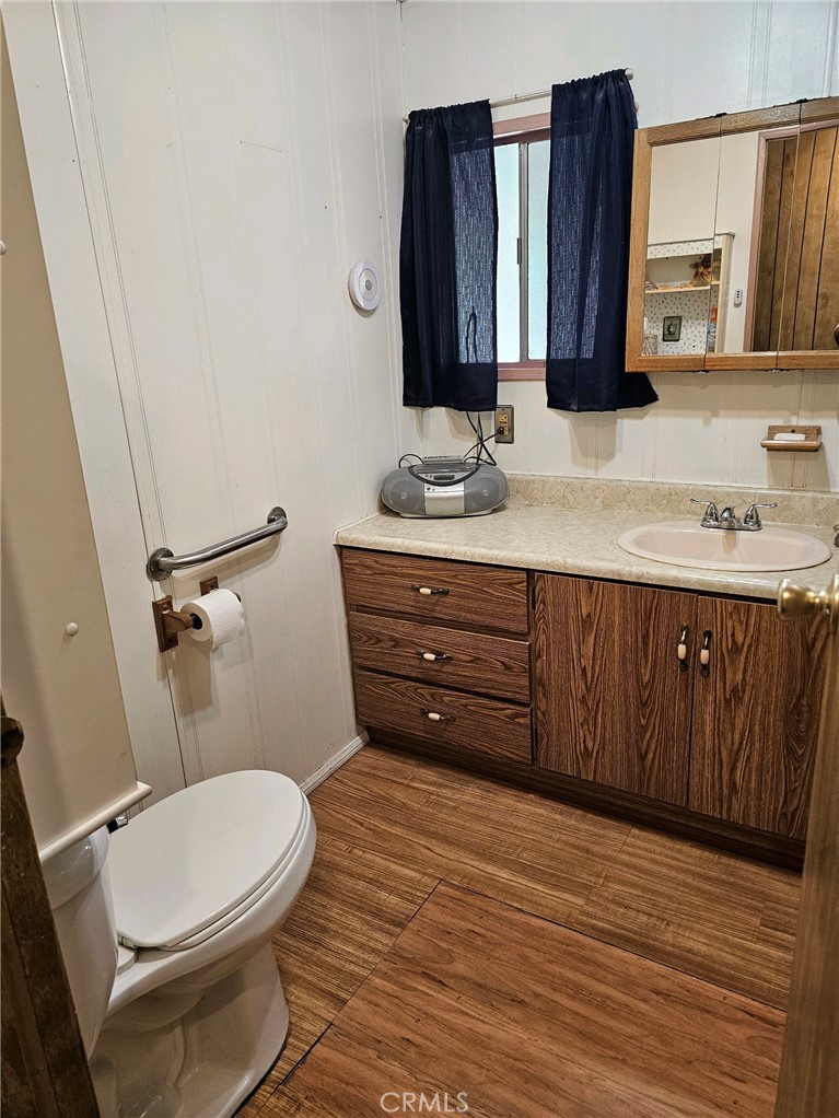 2200 W Wilson Street 76 Property Photo 12