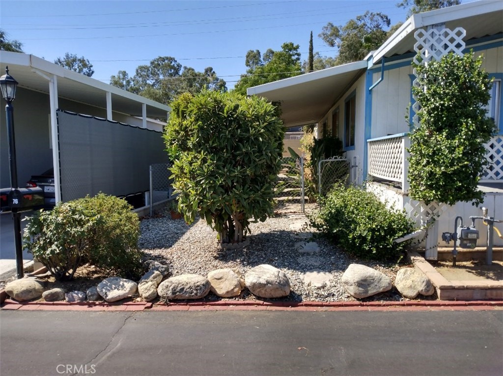 2200 W Wilson Street 76 Property Photo 19