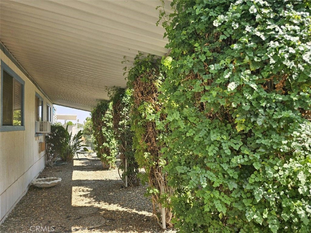 2200 W Wilson Street 76 Property Photo 28