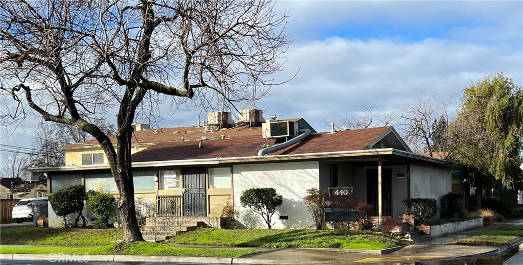 440 E Shields Avenue Property Photo 1