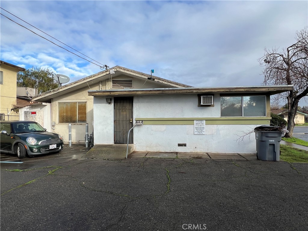 440 E Shields Avenue Property Photo 7