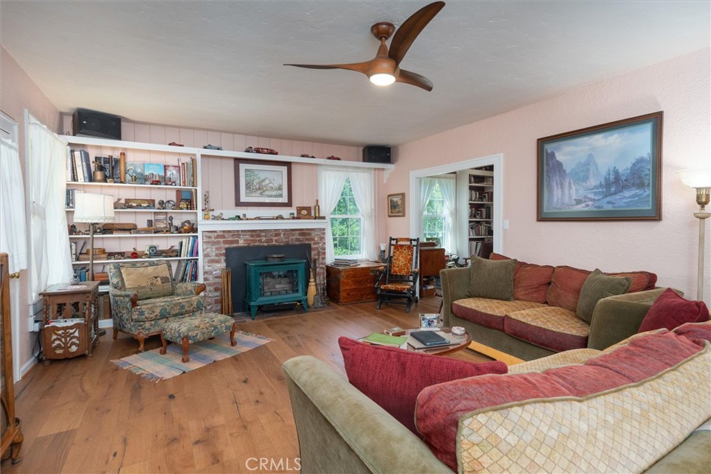 2669 Triangle Road Property Photo 8