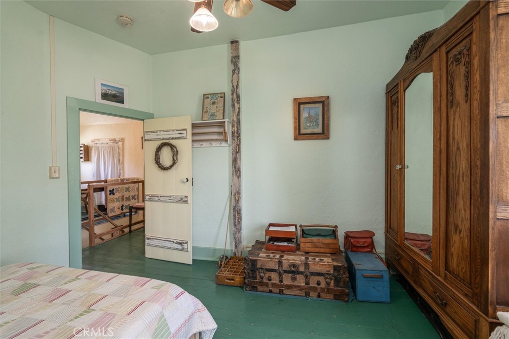 2669 Triangle Road Property Photo 19