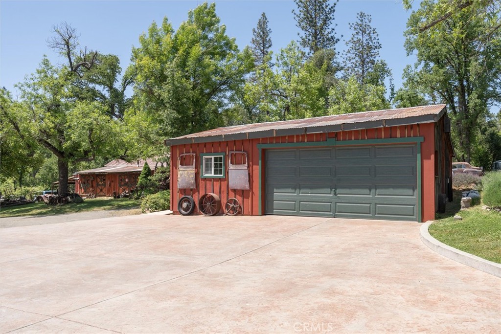 2669 Triangle Road Property Photo 35