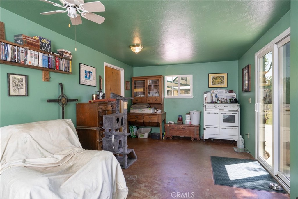 2669 Triangle Road Property Photo 37